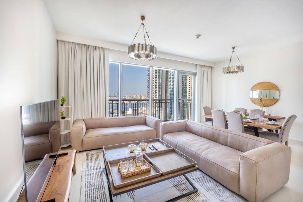 Luxury Three Bedroom In Creek Dubai